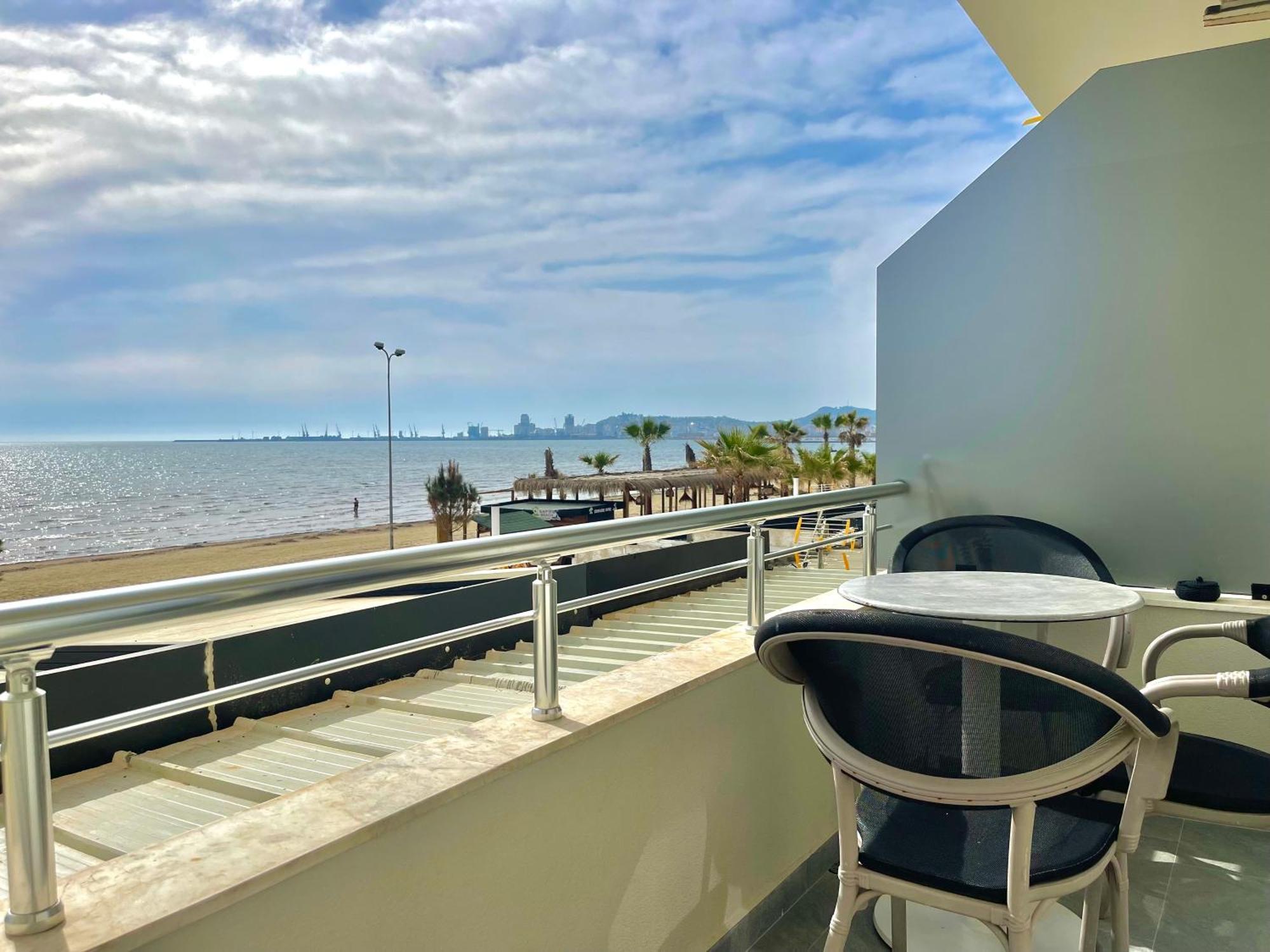 Luxurious Dreamy Seaview Apartment Durrës Eksteriør bilde